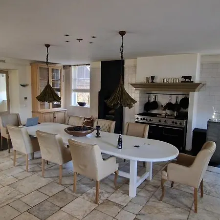 Amsterdam Mansion - Rembrandt *